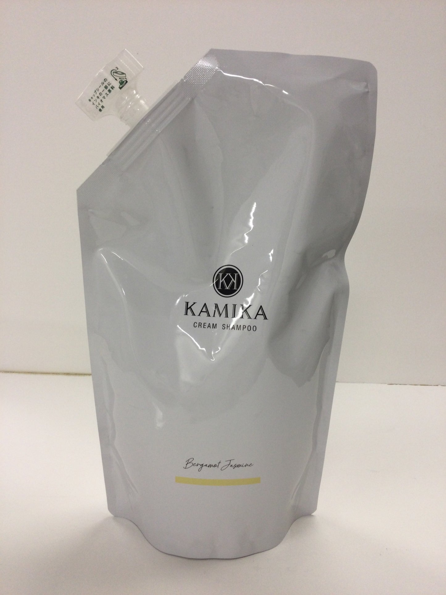 C364 KAMIKA カミカ オールインワンクリームシャンプー 600g ベルガモット ジャスミンの香り 詰め替え用 頭皮ケア・ダメージケア・フケ、かゆみ予防