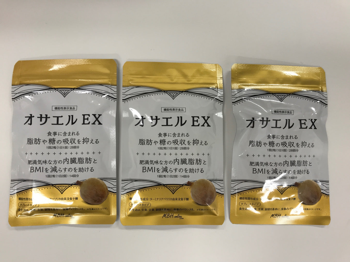 C705 K ★オサエルEX 脂肪や糖の吸収を抑える 内臓脂肪とBMIを減らすのを助ける 56粒×3袋 ●賞味期限:2027/03