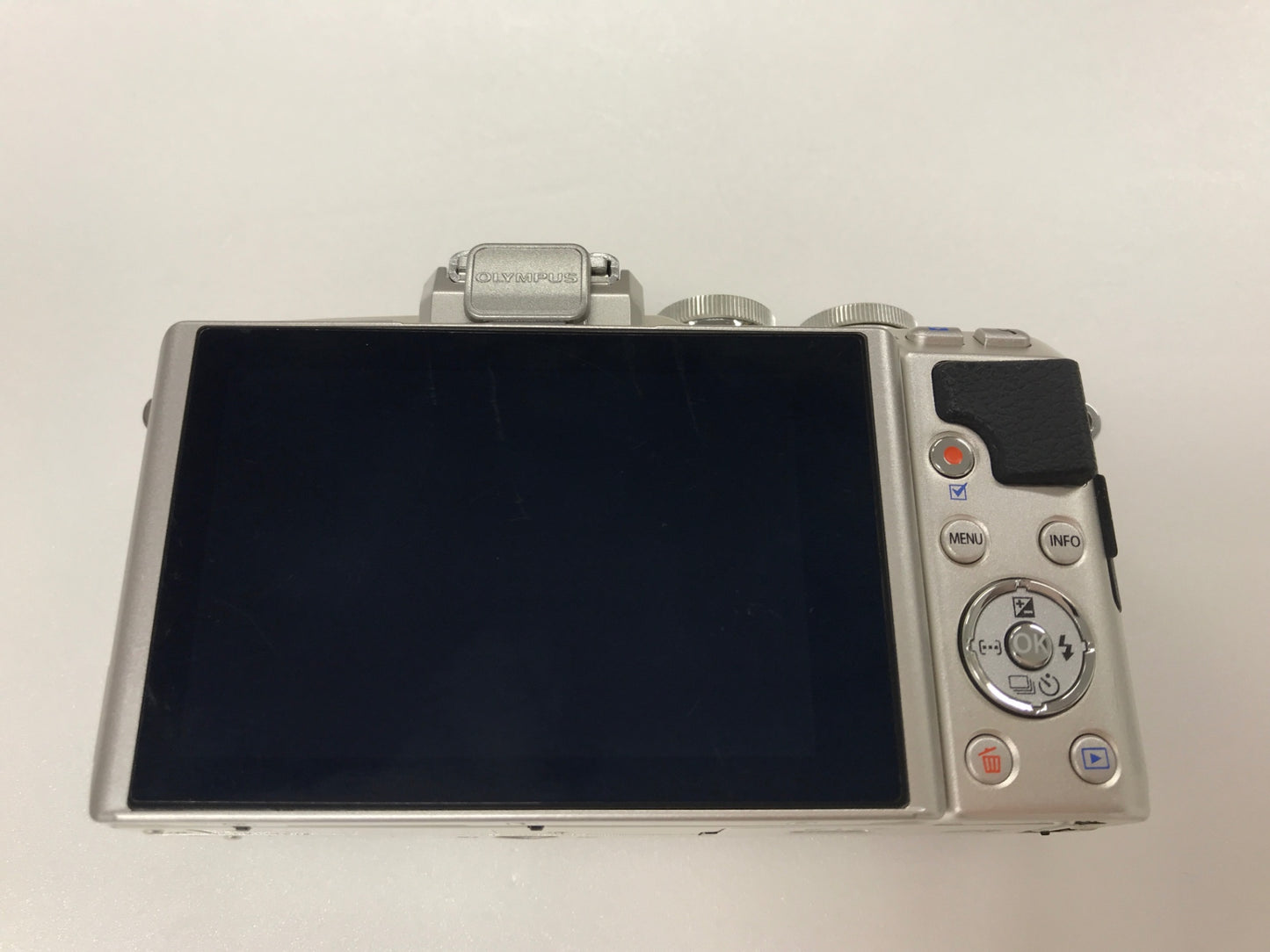 C622 D オリンパス OLYMPUS PEN E-PL7 EZ DZKIT SLV V205072SE001 EZダブルズームキット シルバー ミラーレス一眼