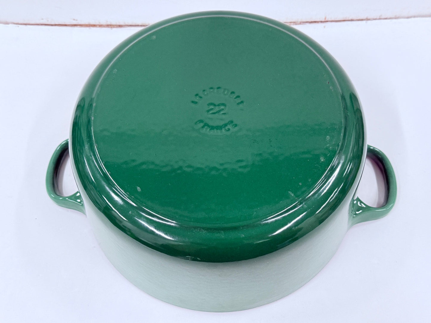 LE CREUSET ル・クルーゼ ココットロンド 両手鍋 22cm ライトグリーン 廃盤色