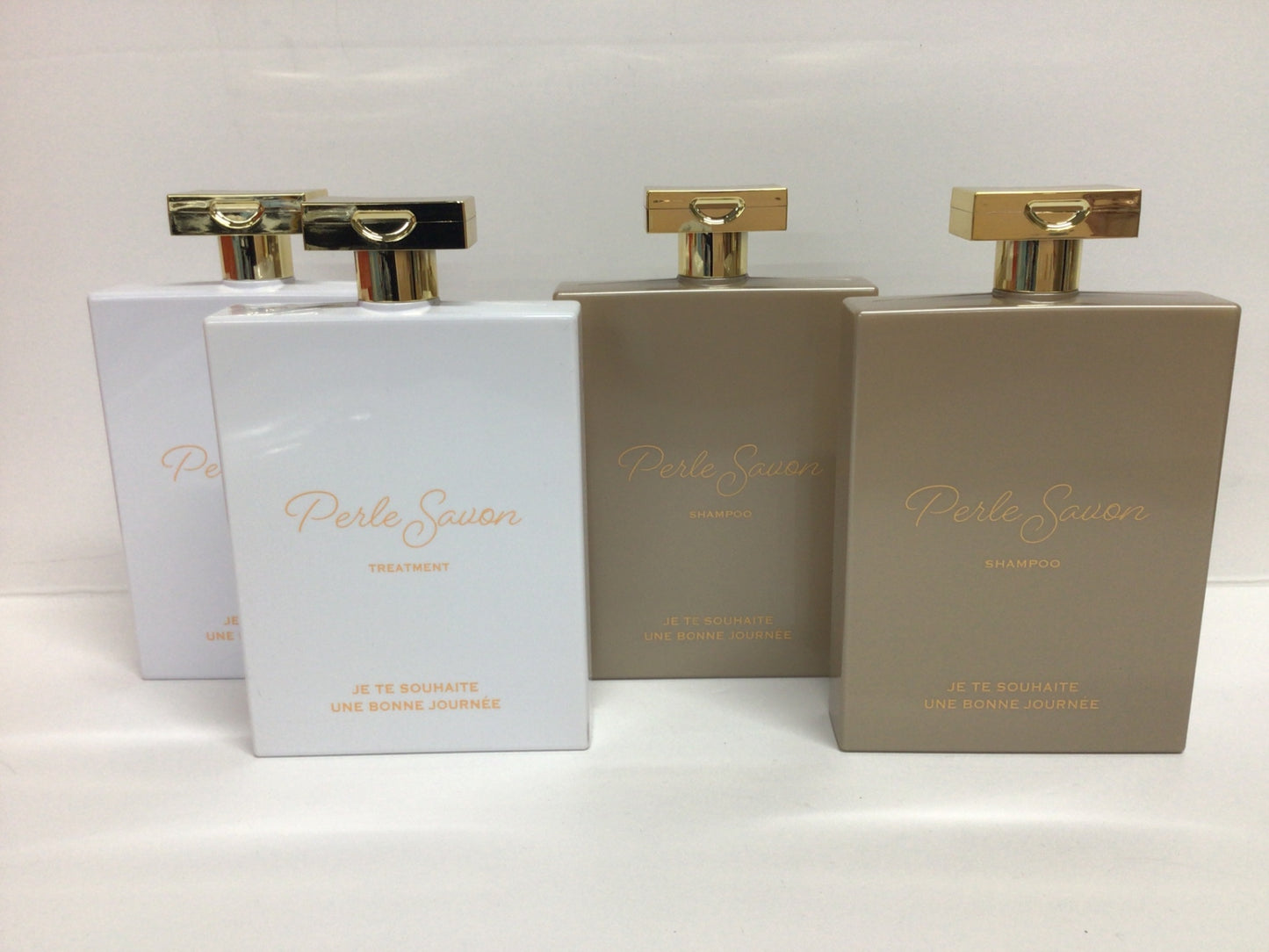 C541 【訳あり特価】ペルルセボン シャンプー 180ml 2本 & トリートメント 180ml 2本 計4本(2組)セット