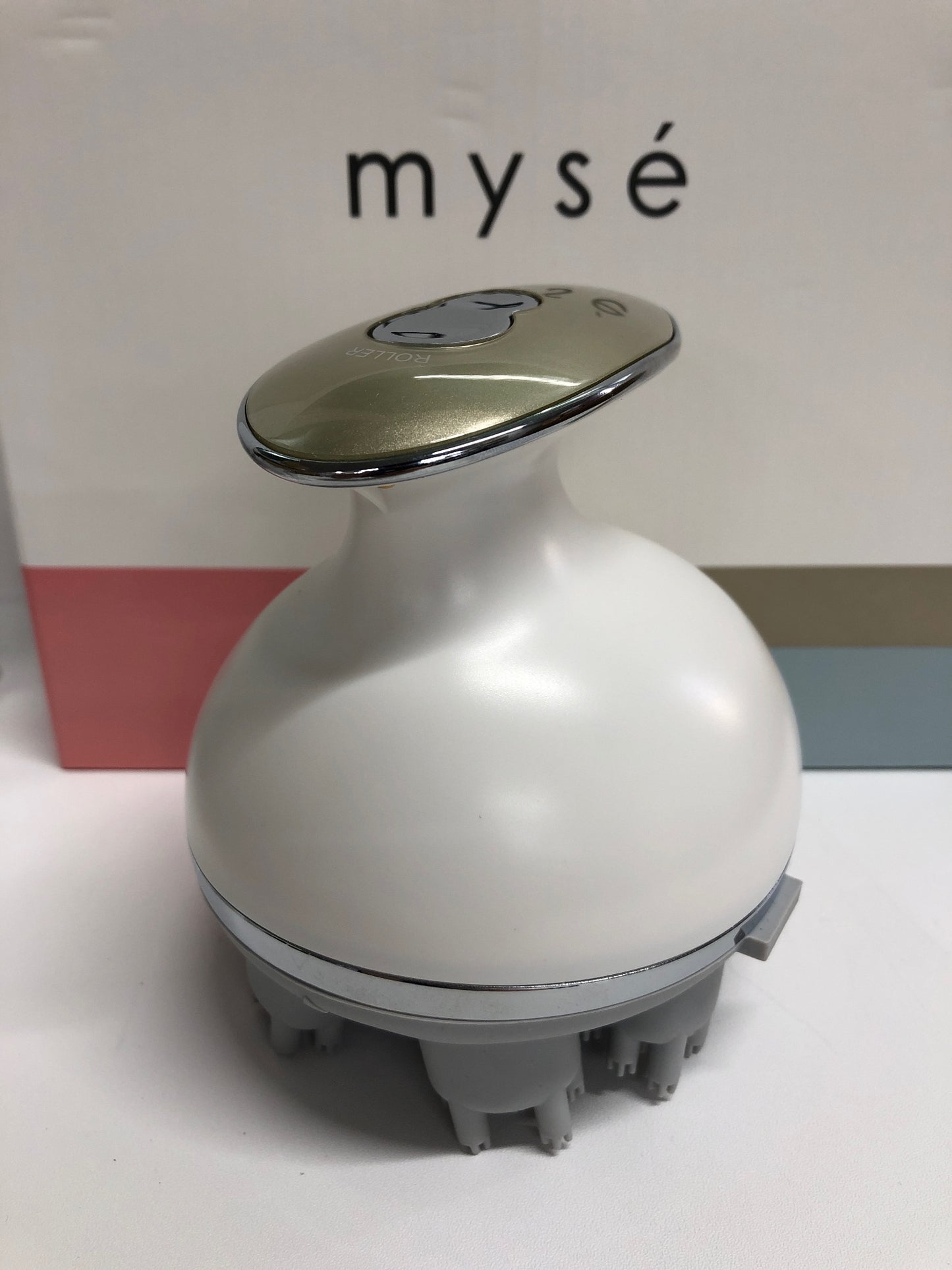 C697 D YA-MAN(ヤーマン) 電動頭皮ブラシ mysé(ミーゼ) ヘッドスパリフト ゴールド マッサージ スカルプケア 頭皮 フェイス MS-30N