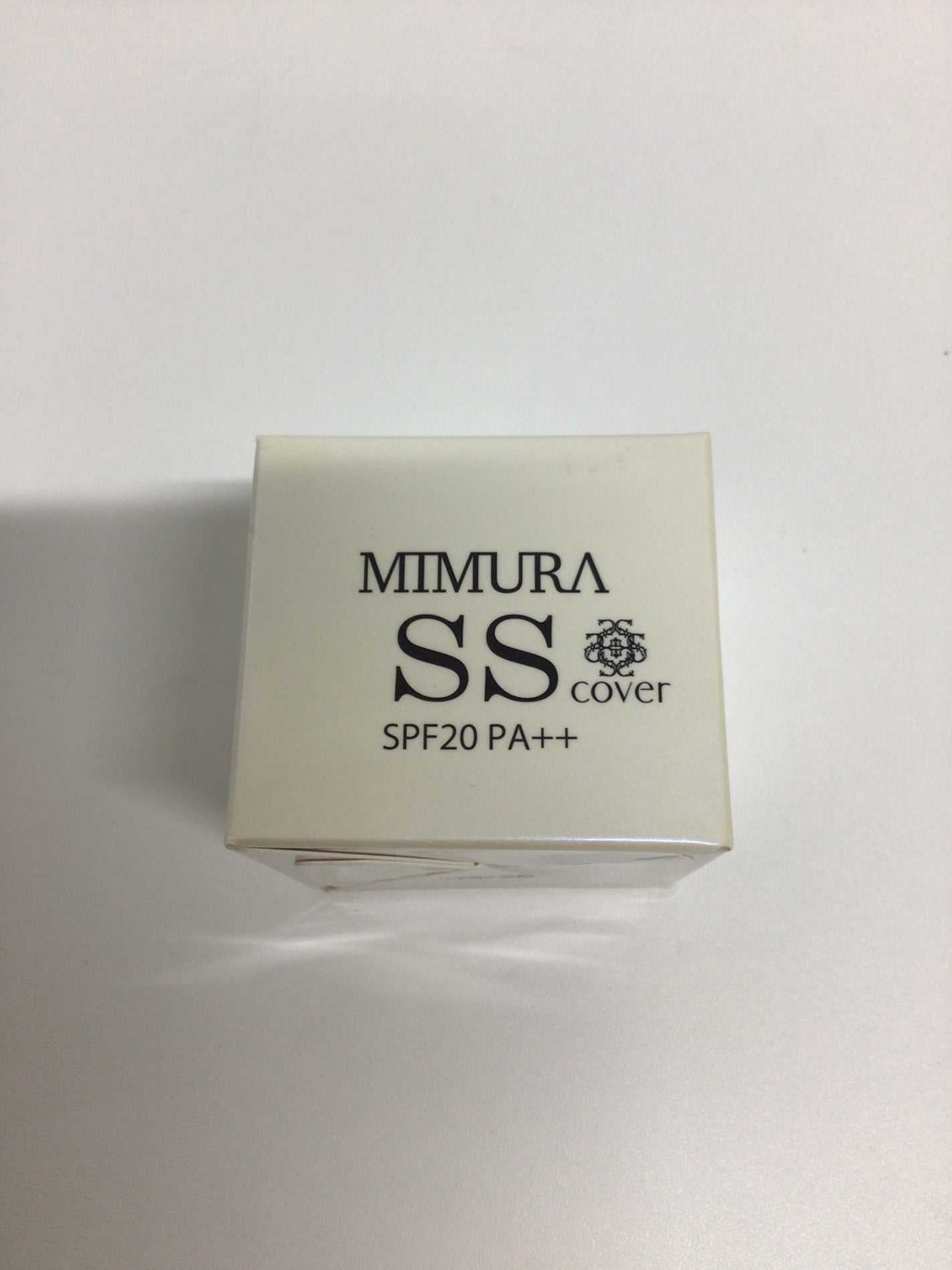 C089 ミムラ (MIMURA) 化粧下地 スムーススキンカバー SSカバー 毛穴・小ジワを目立たなくさせ潤いを保つ くずれない 保湿 日焼け止め SPF20 PA++ 20g