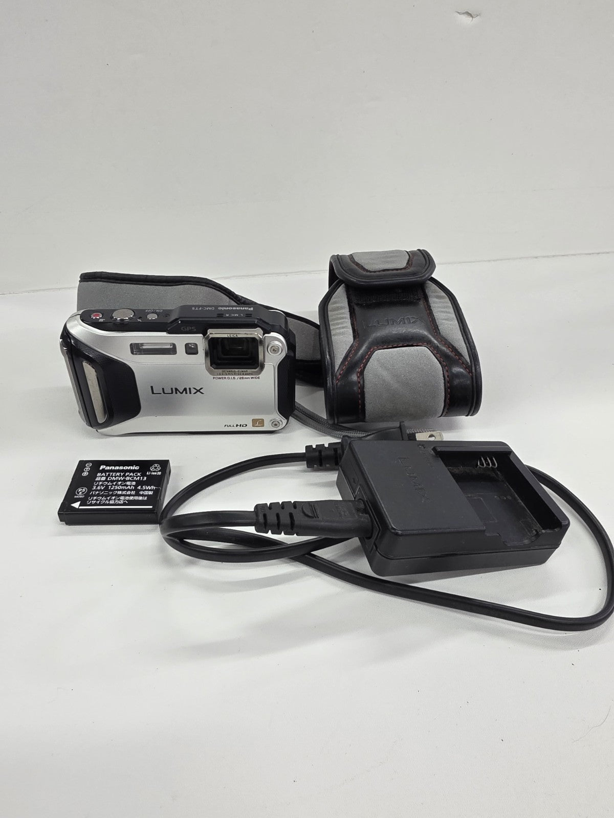 CU30 LUMIX　DMC-FT5