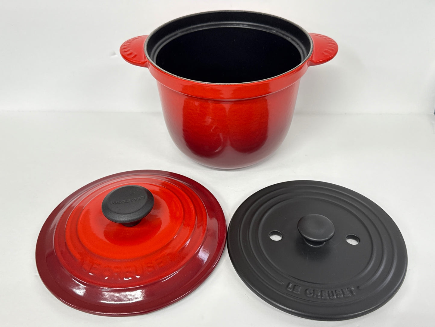 D ルクルーゼ LE CREUSET ココット・エブリィ 18cm ナツメグ 21110-180-21 インナーリッド付 チェリーレッド