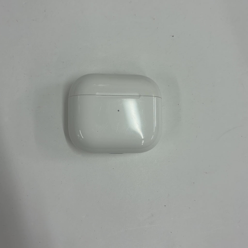 CG2A Apple アップル AirPods 第3世代 Ligtning 充電ケース付き