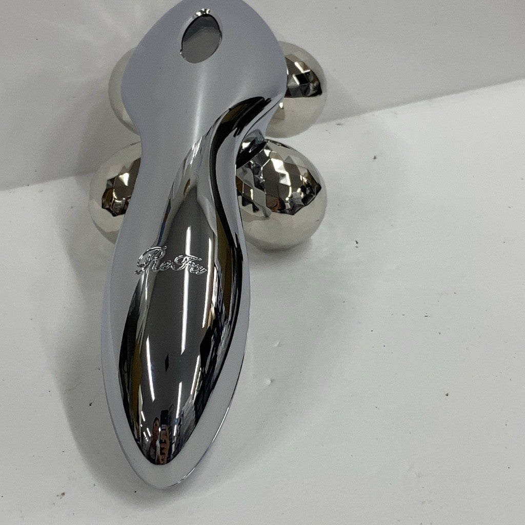 C81F D ■MTG プラチナ電子ローラー ReFa 4 CARAT (リファフォーカラット) RF-FC1932B 美顔ローラー