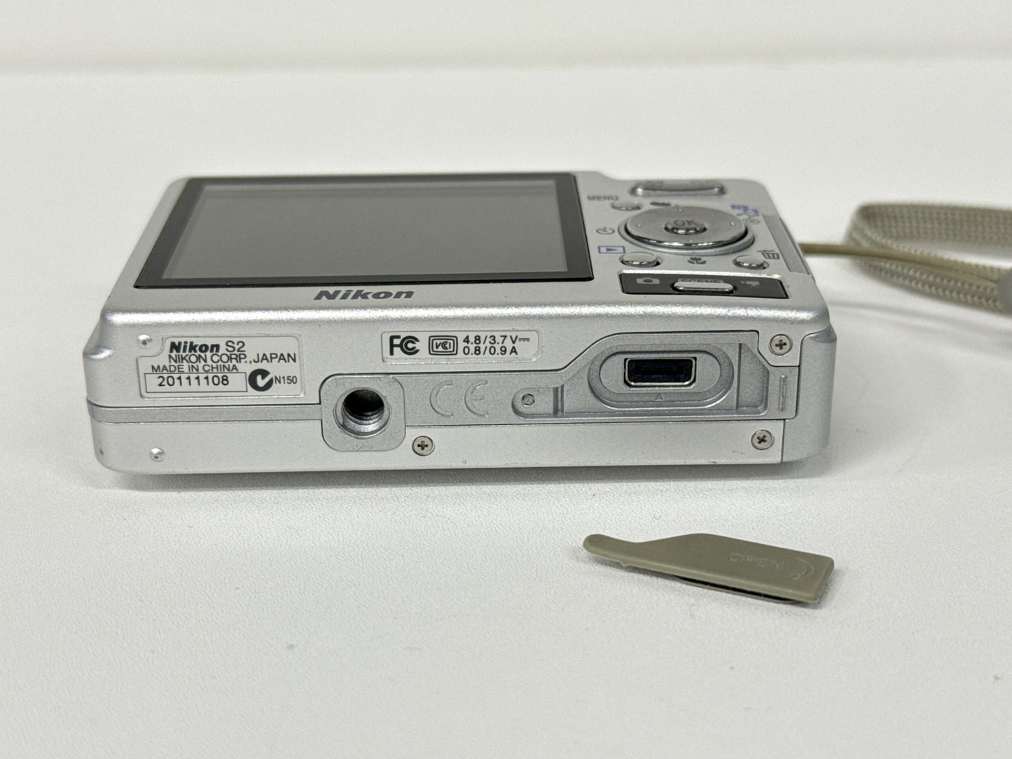 C999 Nikon ニコン COOLPIX S2 オールドコンデジ コンパクトデジタルカメラ 500万画素