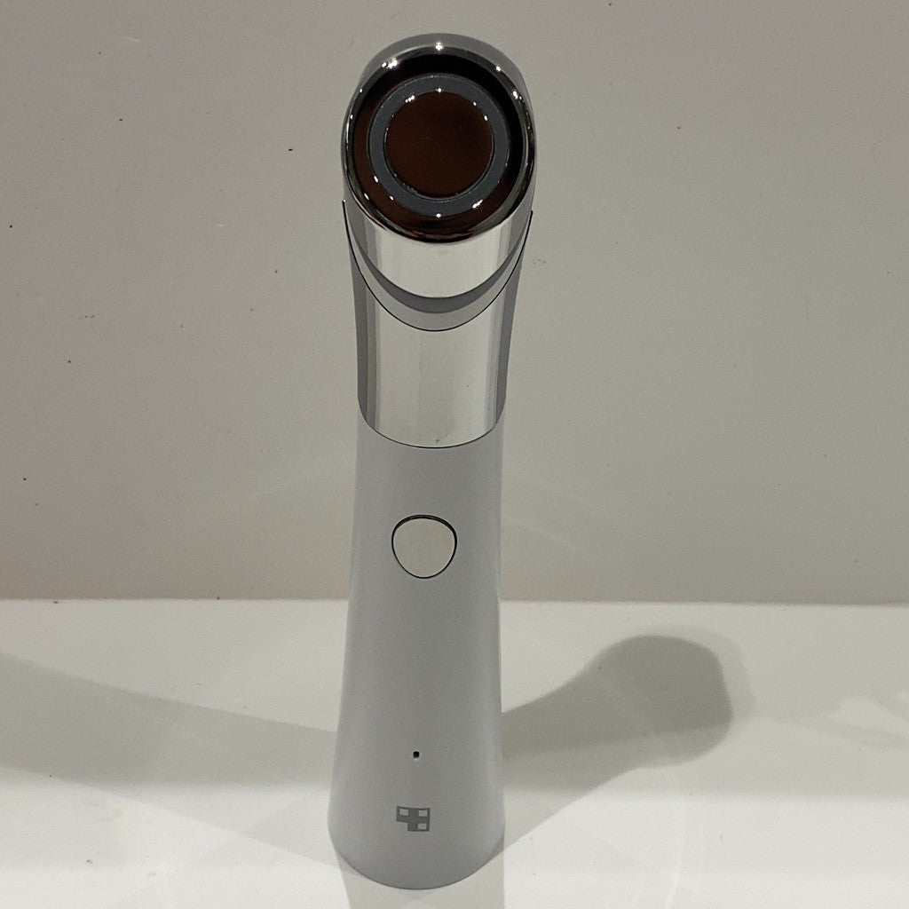 C9F1 D ■medicube メディキューブ 家庭用美容器 ME-ASHT-01 ダーマエアショット AGE-R