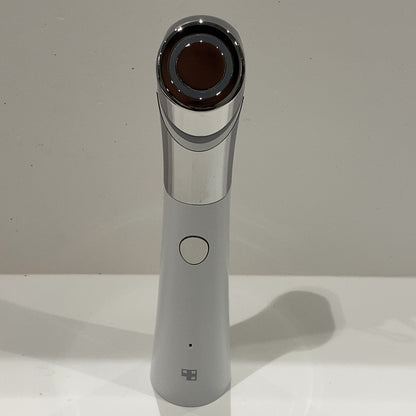 C9F1 D ■medicube メディキューブ 家庭用美容器 ME-ASHT-01 ダーマエアショット AGE-R
