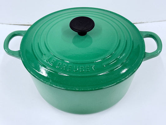 LE CREUSET ル・クルーゼ ココットロンド 両手鍋 22cm ライトグリーン 廃盤色