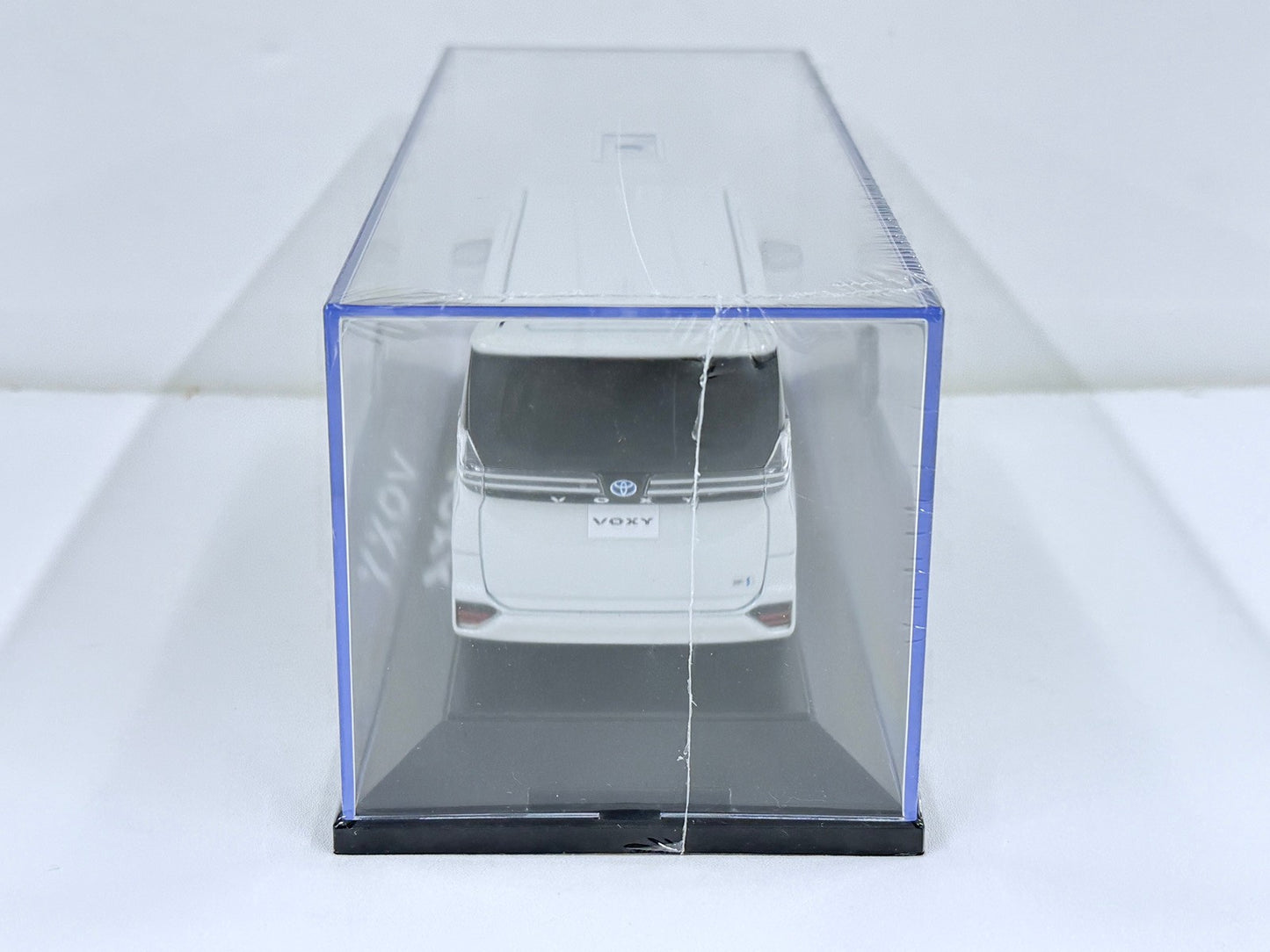 VOXY トヨタ 1/30 オフィシャルミニカー 新型 ヴォクシー VOXY カラーサンプル ホワイトパールクリスタルシャイン 070