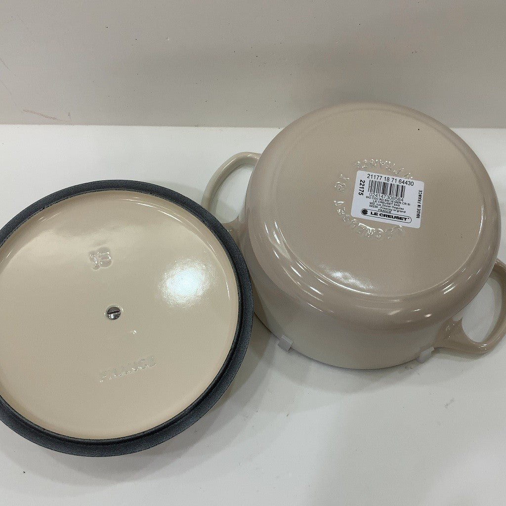 C9E1 D LE CREUSET ル・クルーゼ シグニチャー ココット・ロンド 18cm メレンゲ