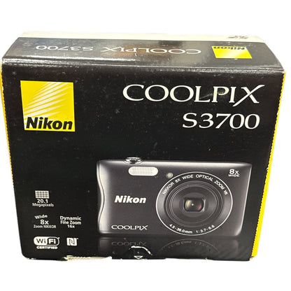 CH17 ニコン Nikon COOLPIX S3700 デジカメ ブラック 稼働品 光学8倍ズーム 2005万画素