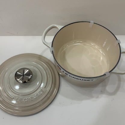 C9E1 D LE CREUSET ル・クルーゼ シグニチャー ココット・ロンド 18cm メレンゲ