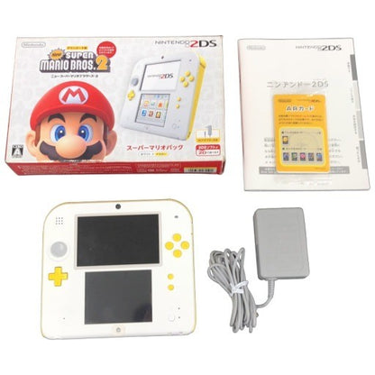 任天堂 ニンテンドー2DS 本体 スーパーマリオパック 【ホワイト×イエロー】FTR-001 ACアダプター付き【W】