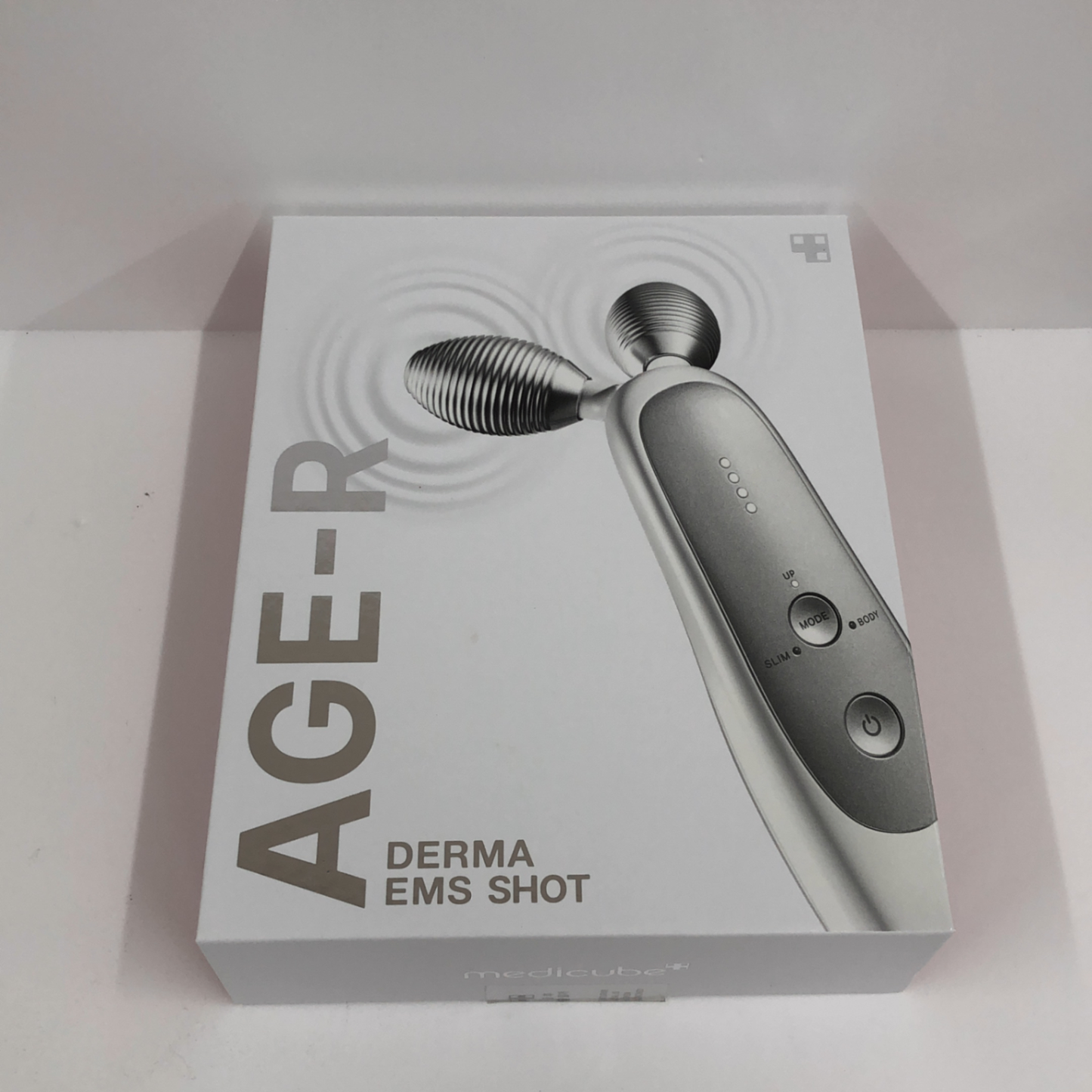 C673 D medicube メディキューブ AGE-R DEVICE  ME-AGE-R-01 ダーマEMSショット 家庭用美容器【X】