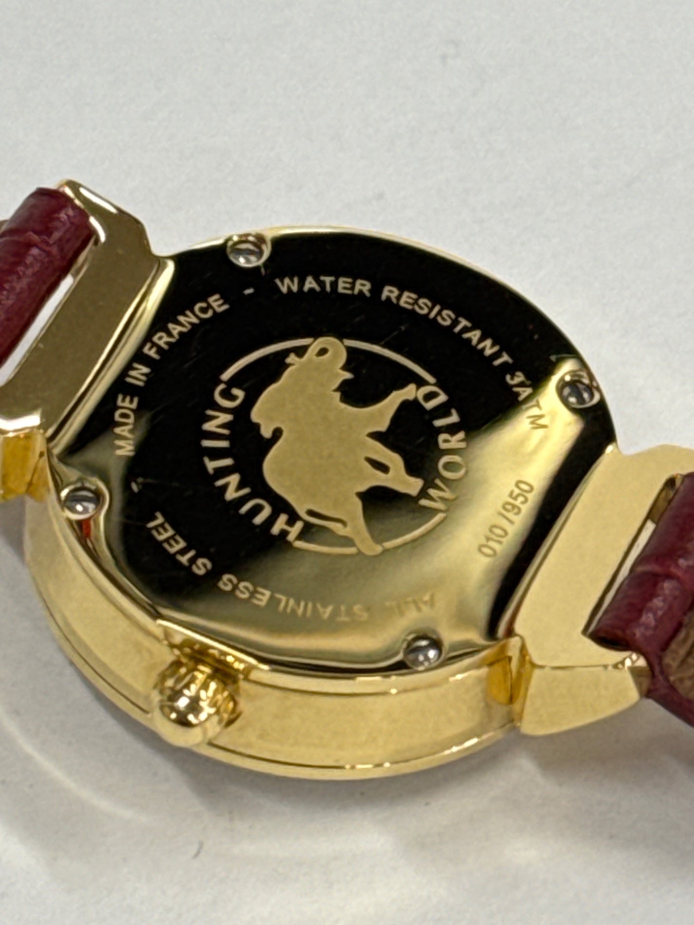 D HUNTING WORLD WATCH ハンティングワールド 腕時計 HW110 世界限定950本 シェル クオーツ 稼働品