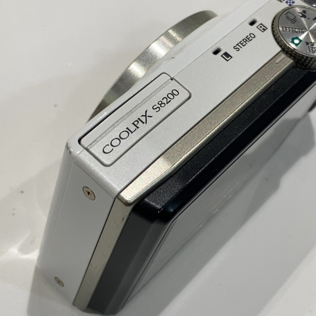 C9W8 D Nikon デジタルカメラ COOLPIX (クールピクス) S8200 ナチュラルホワイト S8200WH