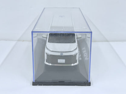 VOXY トヨタ 1/30 オフィシャルミニカー 新型 ヴォクシー VOXY カラーサンプル ホワイトパールクリスタルシャイン 070